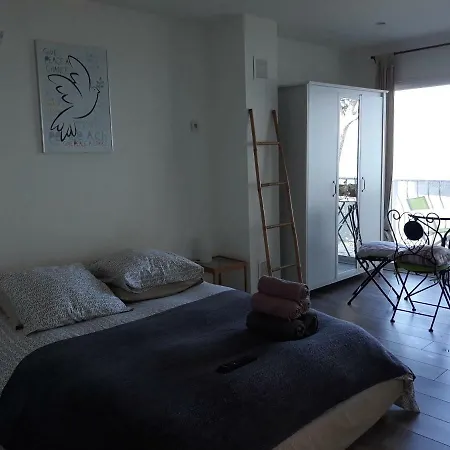 En Provence ゲストハウス イストル